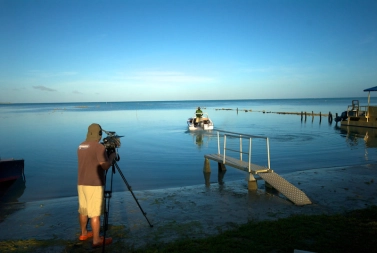 Behind the scenes Behind the scenes